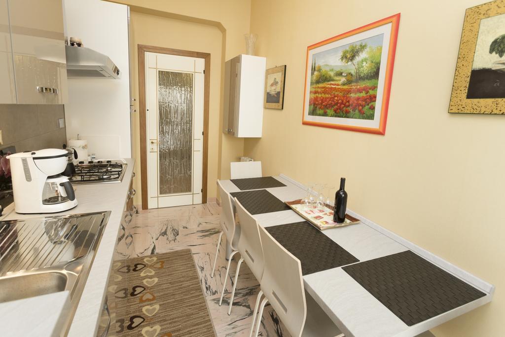 Apartment Chigi *